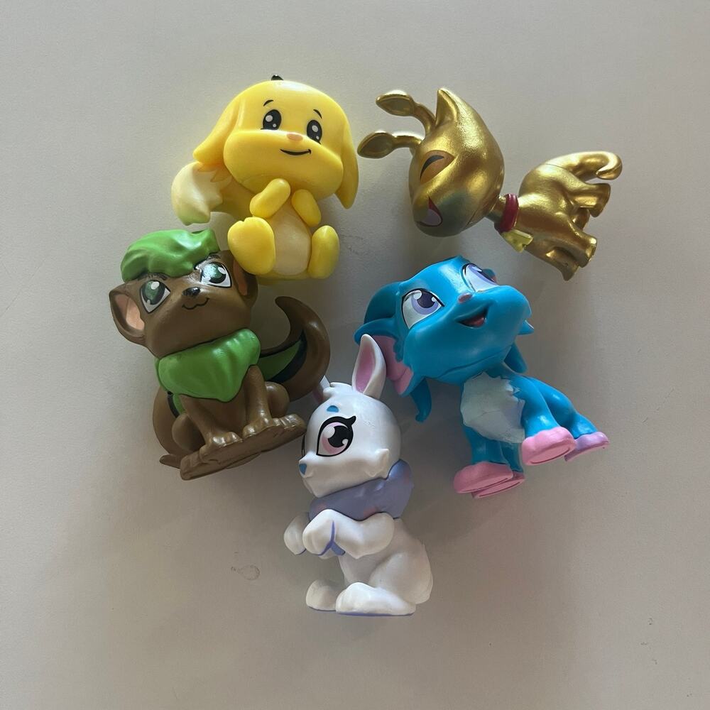 Neopets Mini Figures Blind Bag 2025 Lot of 5 (11)